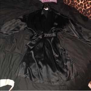 SATIN BATHROBE VICTORIA SECRET GOOD CONDITION